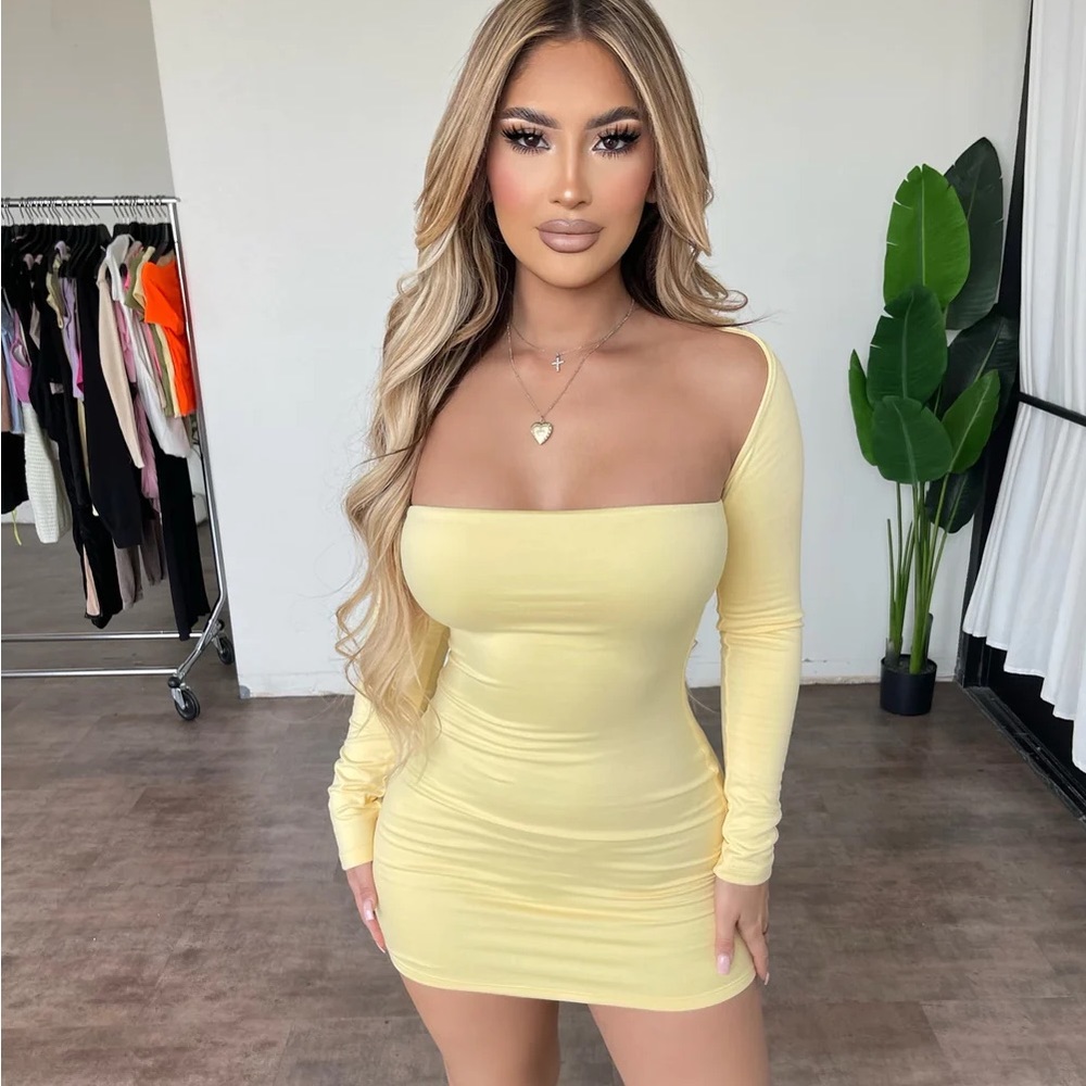 Yellow off should dress
